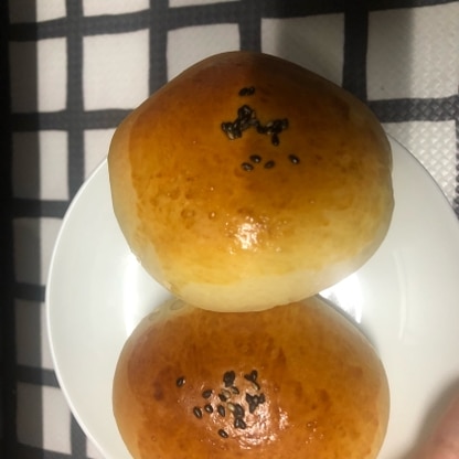 あんこ包むのが難しかったです。
あんぱん美味しくできました！